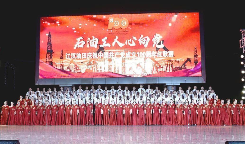 官媒《新京报》发布肖战荣获“三个奖项”，真是实至名归